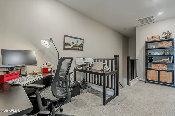 $455,000 | 4077 South Sabrina Drive, Unit 70, Chandler, AZ 85248