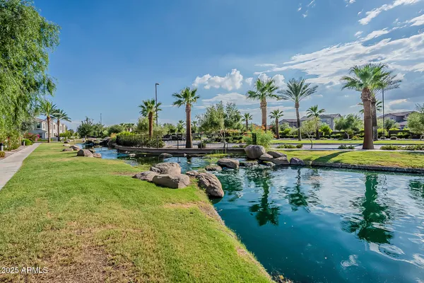 $455,000 | 4077 South Sabrina Drive, Unit 70, Chandler, AZ 85248