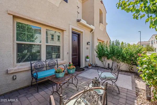$455,000 | 4077 South Sabrina Drive, Unit 70, Chandler, AZ 85248