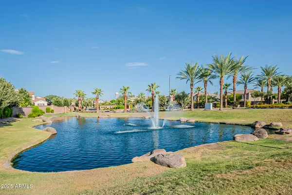 $455,000 | 4077 South Sabrina Drive, Unit 70, Chandler, AZ 85248