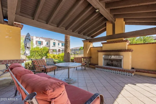 $455,000 | 4077 South Sabrina Drive, Unit 70, Chandler, AZ 85248