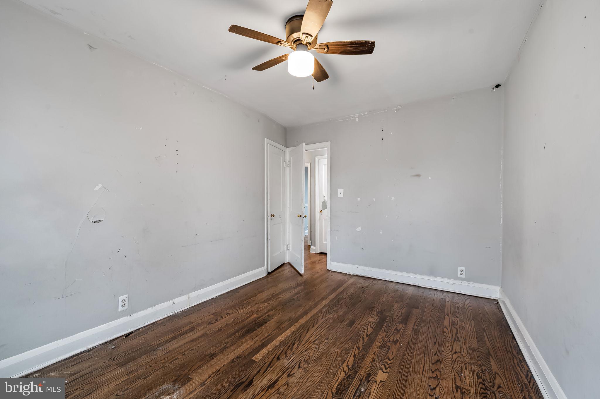 118 Cherrydell Road Catonsville, MD 21228 - Photo 18 of 34 Upper Level - Bedroom 2