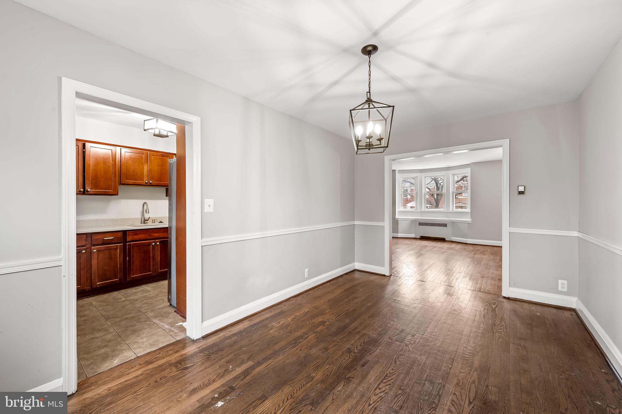 118 Cherrydell Road Catonsville, MD 21228 - Photo 8 of 34 Dining Area