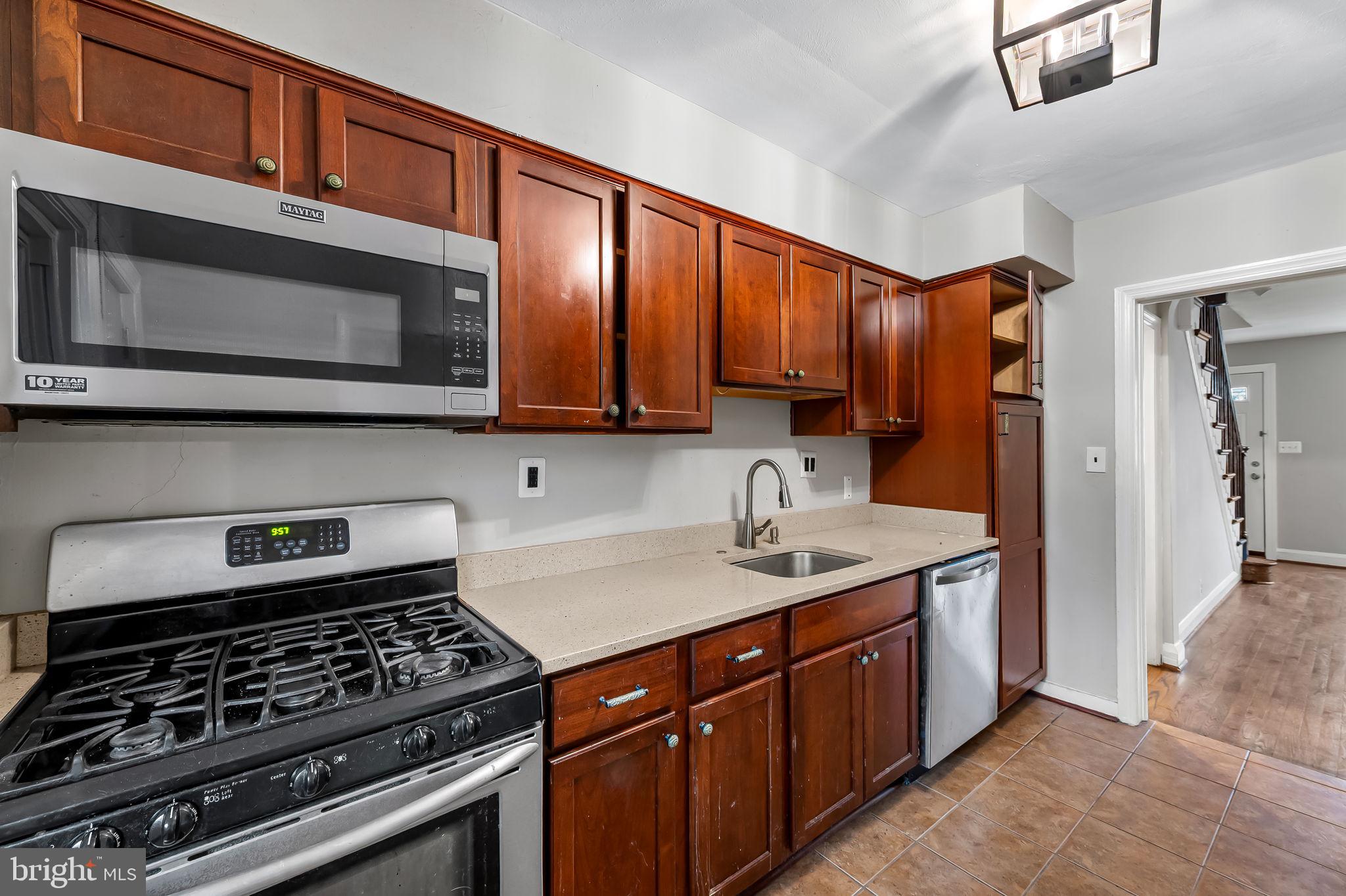 118 Cherrydell Road Catonsville, MD 21228 - Photo 9 of 34 Kitchen