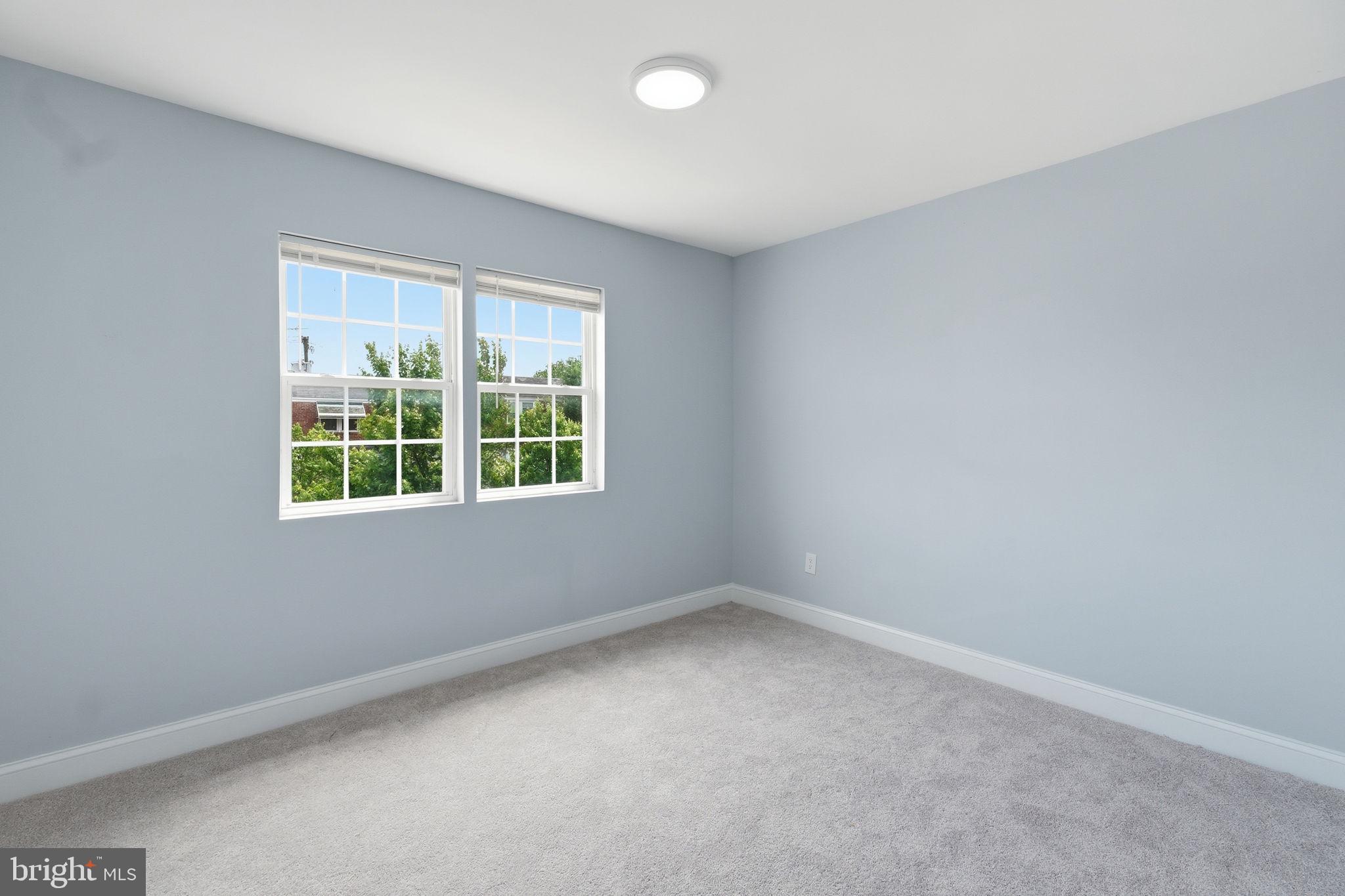 636 Hillview Road Baltimore, MD 21225 - Photo 8 of 19 Primary bedroom with new carpet