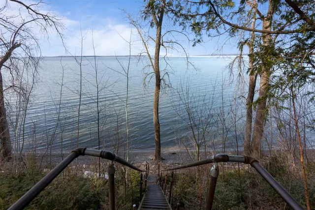 $46,000 | 22 Hawthorne Lane, Colchester, VT 05446