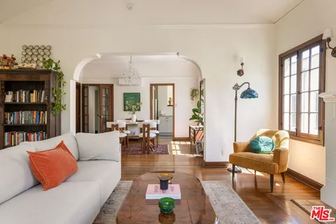 $2,795,000 | 326 North Sycamore Avenue, Los Angeles, CA 90036