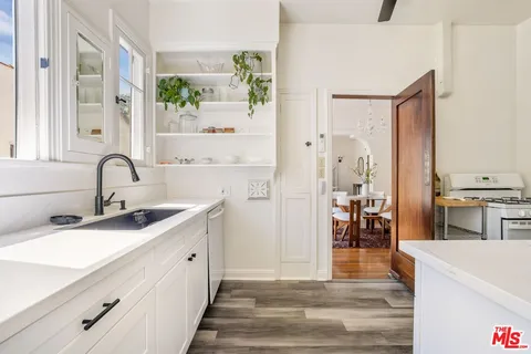 $2,795,000 | 326 North Sycamore Avenue, Los Angeles, CA 90036