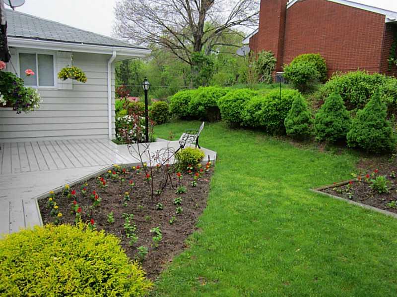 613 Rose Street Apollo, PA 15613 - Photo 15 of 18 Patio/Deck.