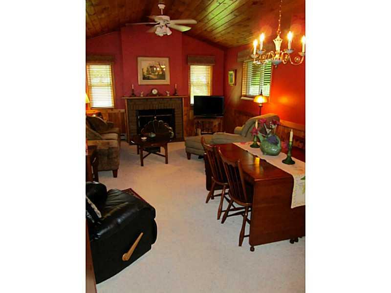 613 Rose Street Apollo, PA 15613 - Photo 7 of 18 Den/Family/Great Room.