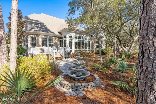 $989,000 | 540 Westchester Place Southwest, Ocean Isle Beach, NC 28469
