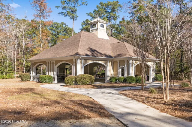 $989,000 | 540 Westchester Place Southwest, Ocean Isle Beach, NC 28469