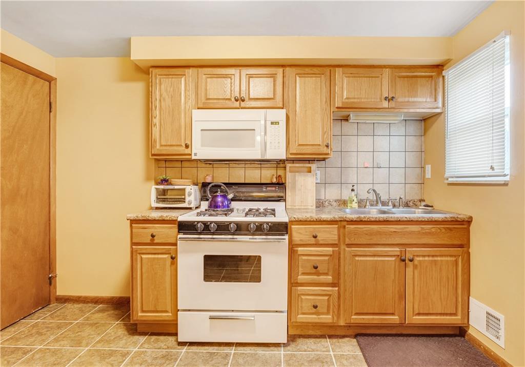 1685 Brodhead Road, Unit 2 Coraopolis, PA 15108 - Photo 10 of 25 Gallery Image 10