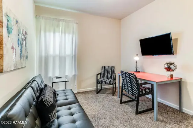 $3,500 | 406 Starlight Drive, Lafayette, LA 70501