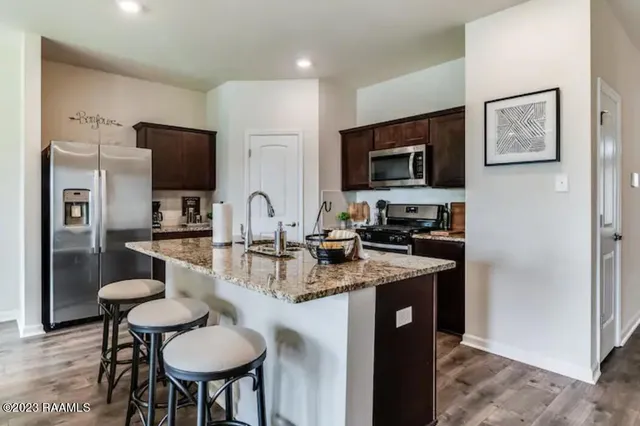 $3,500 | 406 Starlight Drive, Lafayette, LA 70501