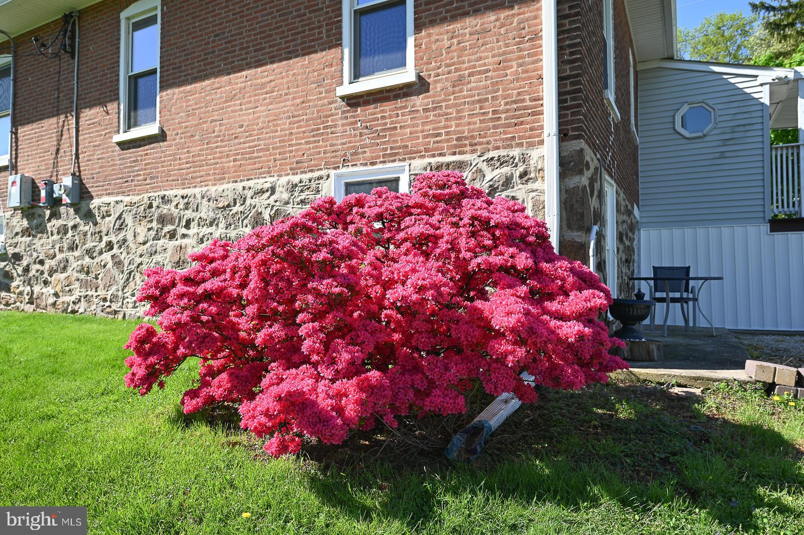 341 Washington Street Spring City, PA 19475 - Photo 13 of 56