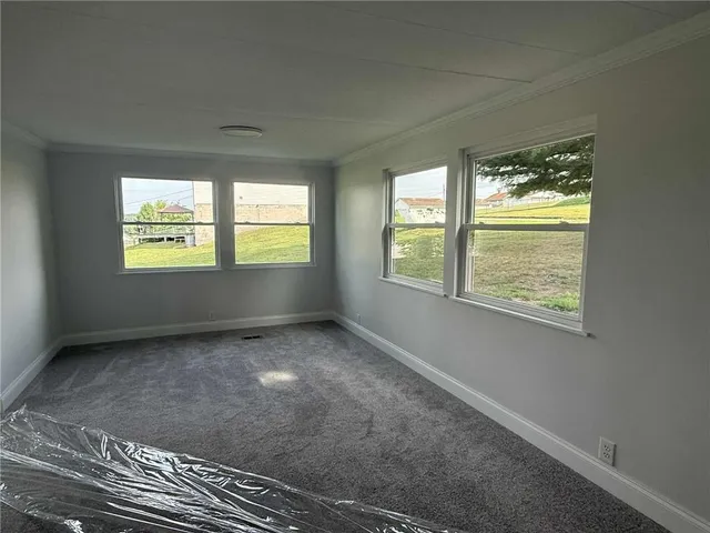 $200,000 | 909 1st Street, New Salem, PA 15468