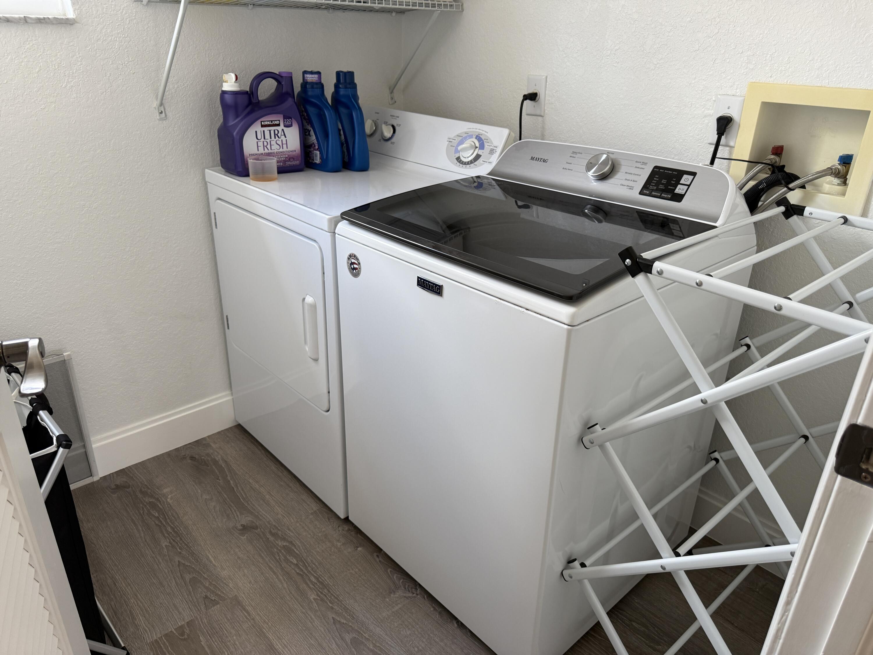 706 Duchess Court Palm Beach Gardens, FL 33410 - Photo 21 of 61 a view of utility room