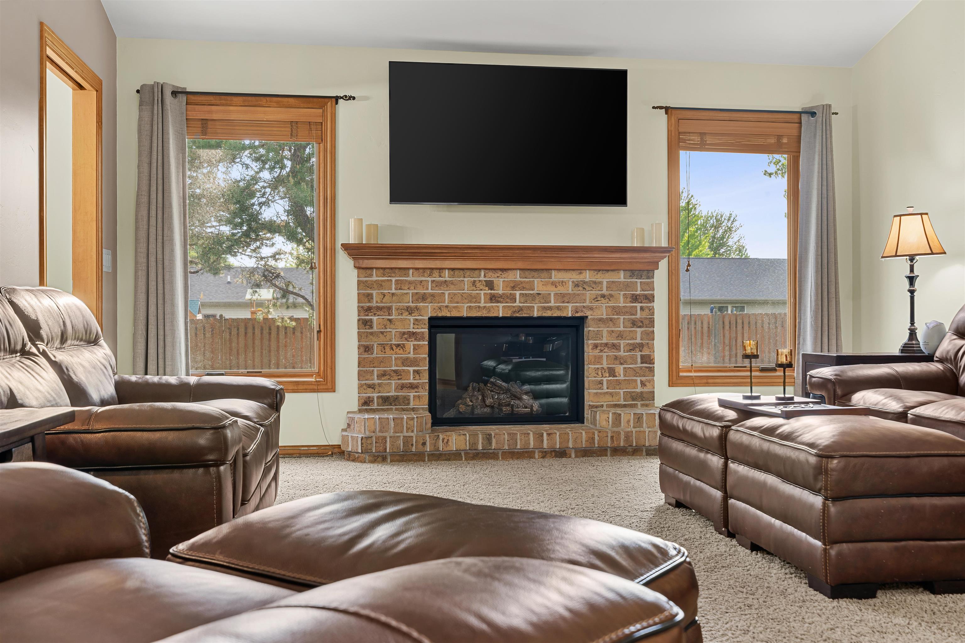 1112 Lake Park Road Menasha, WI 54952 - Photo 7 of 54