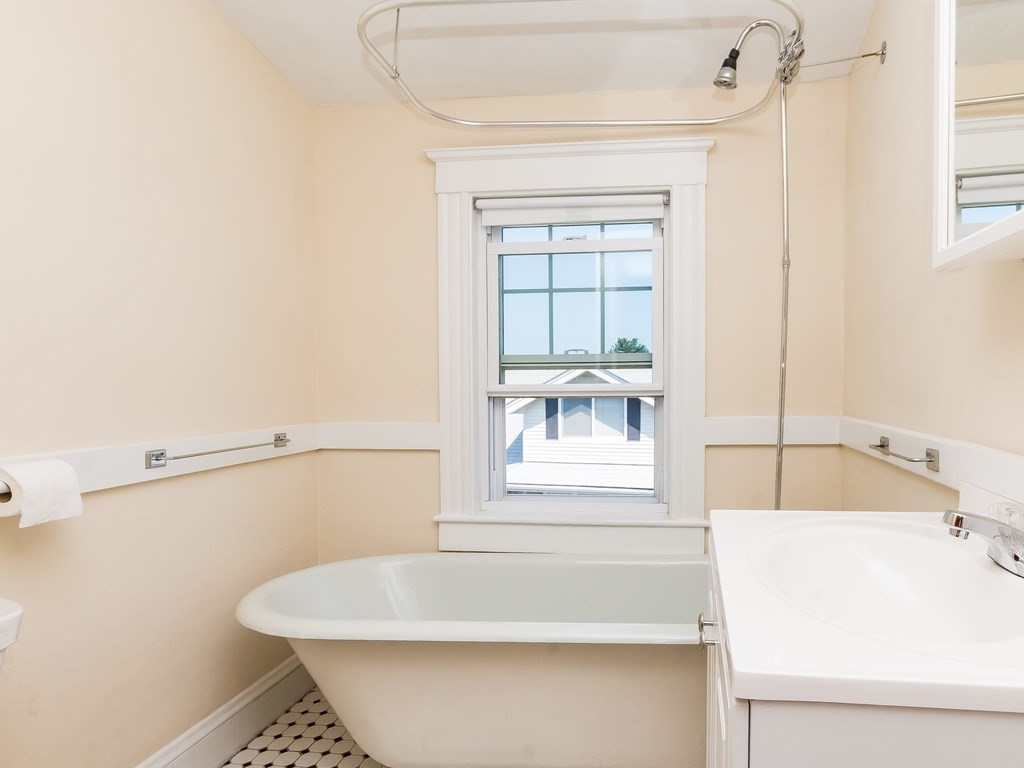 20-22 Carver Road Watertown, MA 02472 - Photo 24 of 30 Gallery Image 24