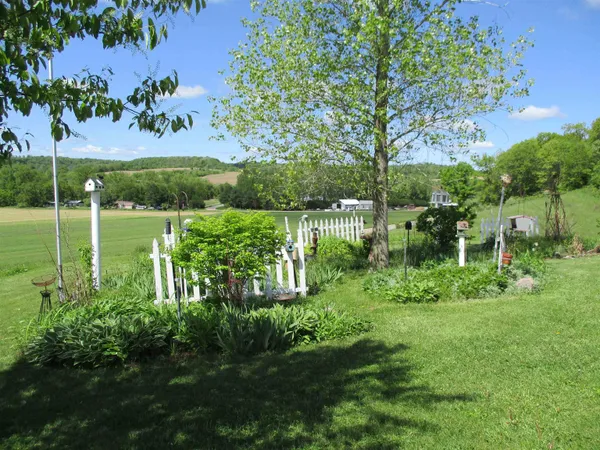 $495,000 | 30694 County Street West, Elroy, WI 53929