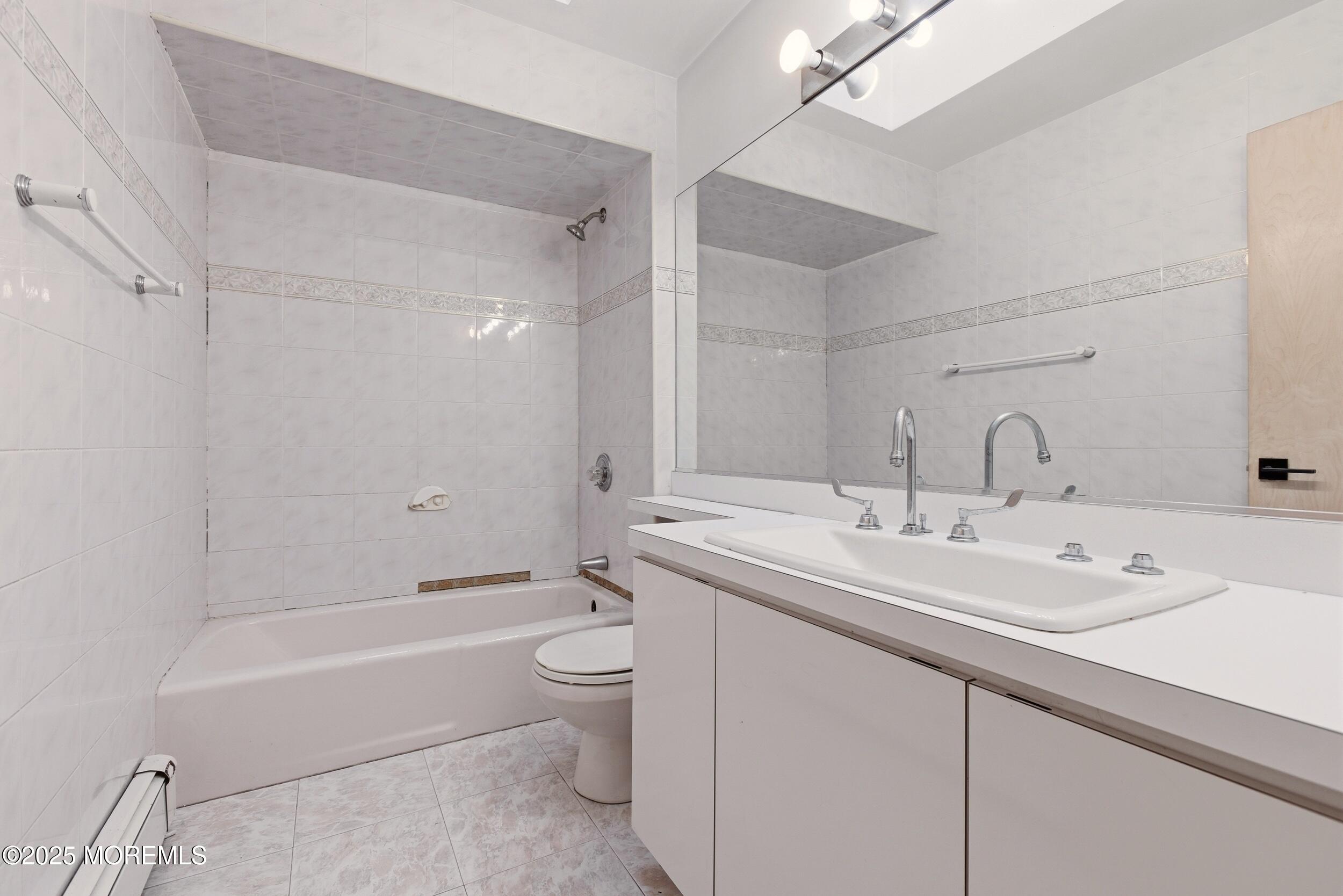 33 Main Street Garfield, NJ 07026 - Photo 22 of 50 22_hl7a4950