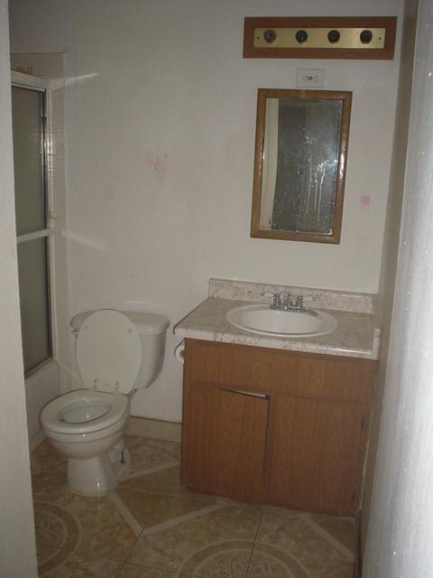 4835 East Coronado Road Phoenix, AZ 85008 - Photo 11 of 14 MASTER BATH