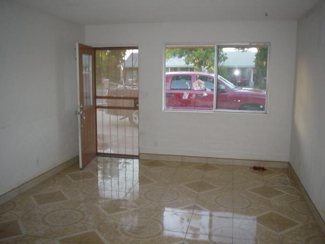 4835 East Coronado Road Phoenix, AZ 85008 - Photo 5 of 14 LIVING