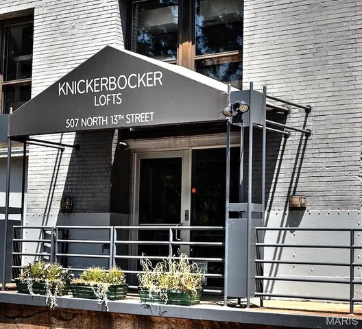 $1,200 | 507 North 13th Street, Unit 303, St. Louis, MO 63103