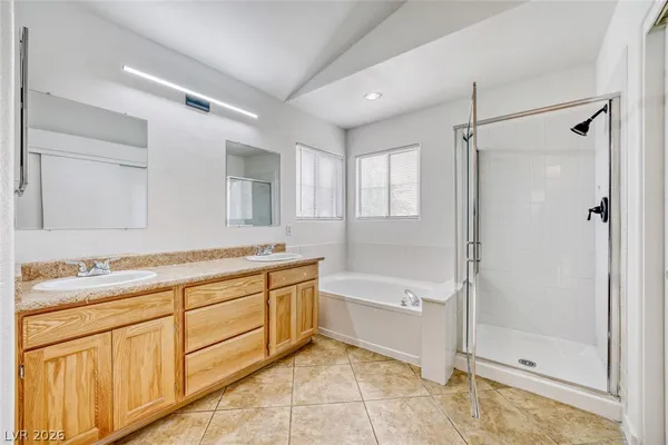 $2,300 | 8604 Magnolia Ridge Avenue, Las Vegas, NV 89134