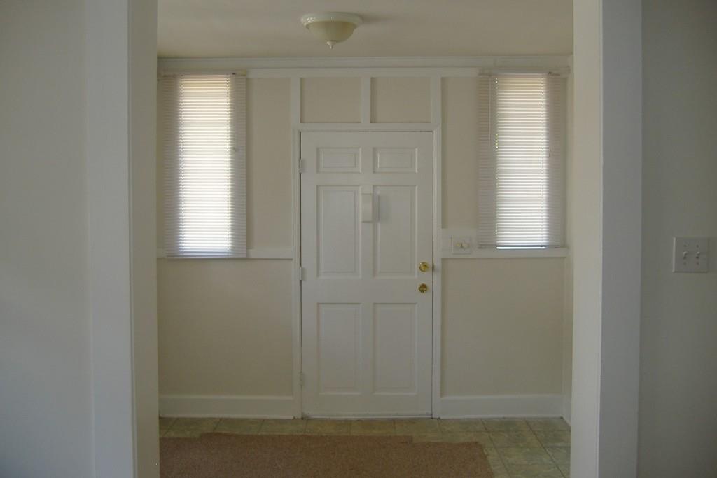 547 Elmwood Drive Northeast Atlanta, GA 30306 - Photo 14 of 44