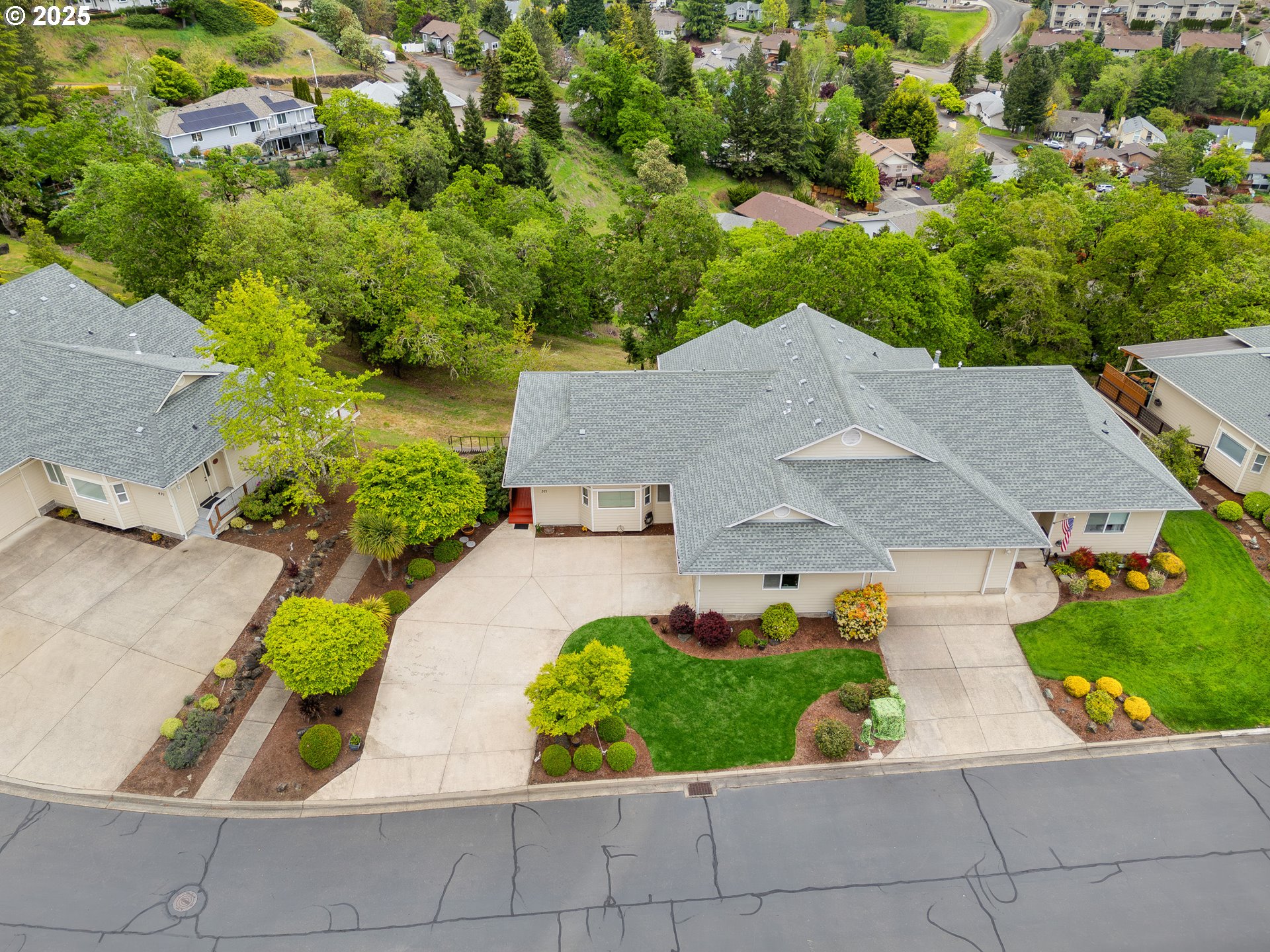 371 Rachel Lynn Way Roseburg, OR 97471 - Photo 33 of 34 an aerial view of a house with a yard and potted plants