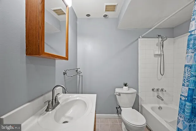 $185,000 | 5472 Cedar Lane, Unit A4, Columbia, MD 21044