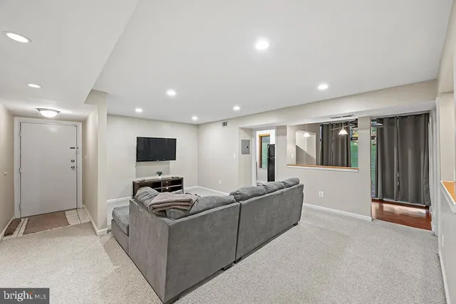 $185,000 | 5472 Cedar Lane, Unit A4, Columbia, MD 21044