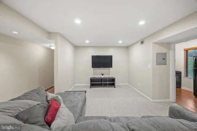 $185,000 | 5472 Cedar Lane, Unit A4, Columbia, MD 21044