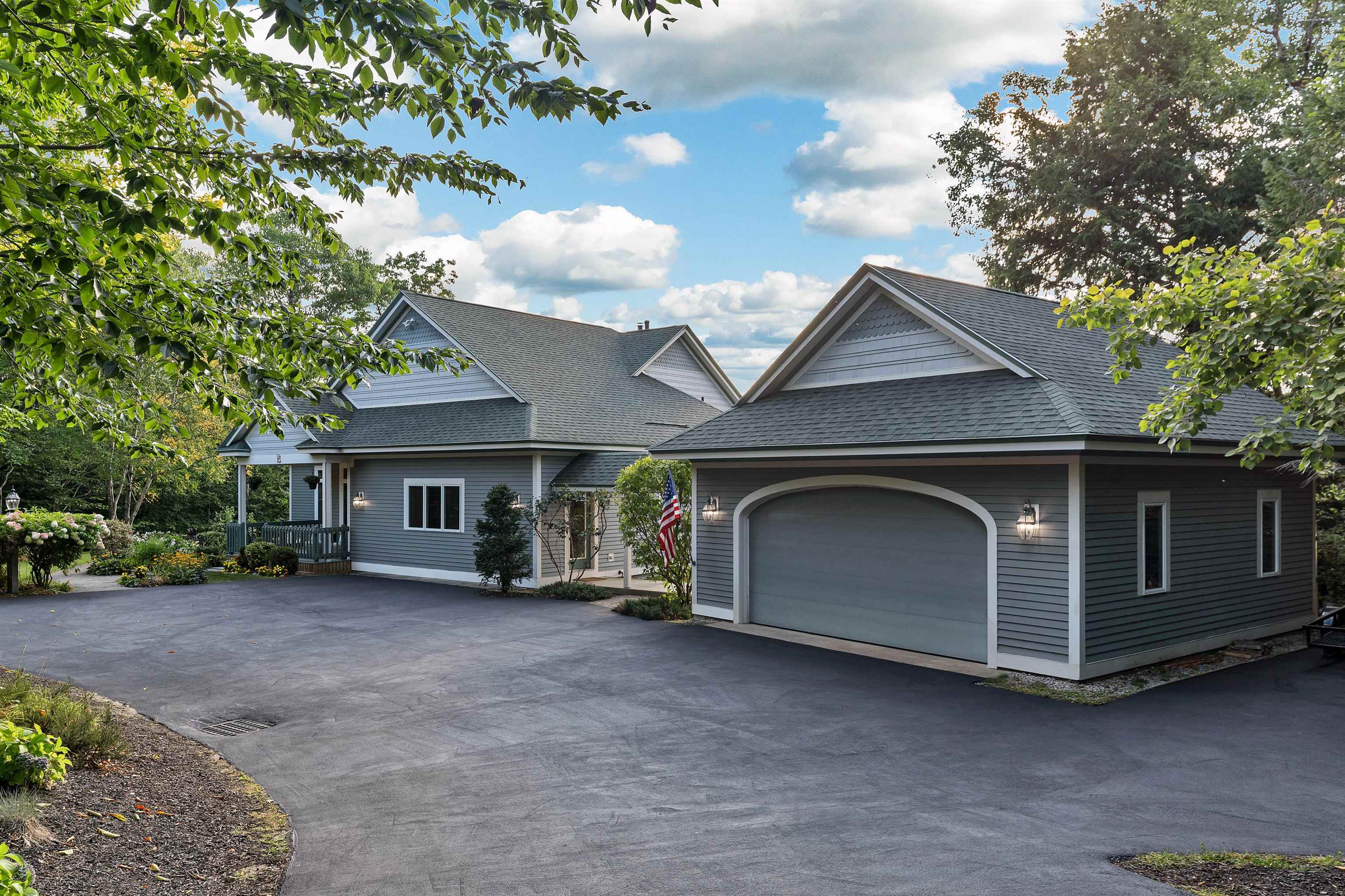 84 Birch Ledge Road Bartlett, NH 03838 - Photo 3 of 48