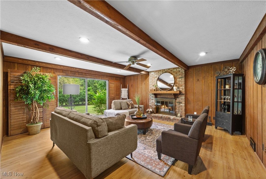 5045 Clubside Road Cleveland, OH 44124 - Photo 14 of 29