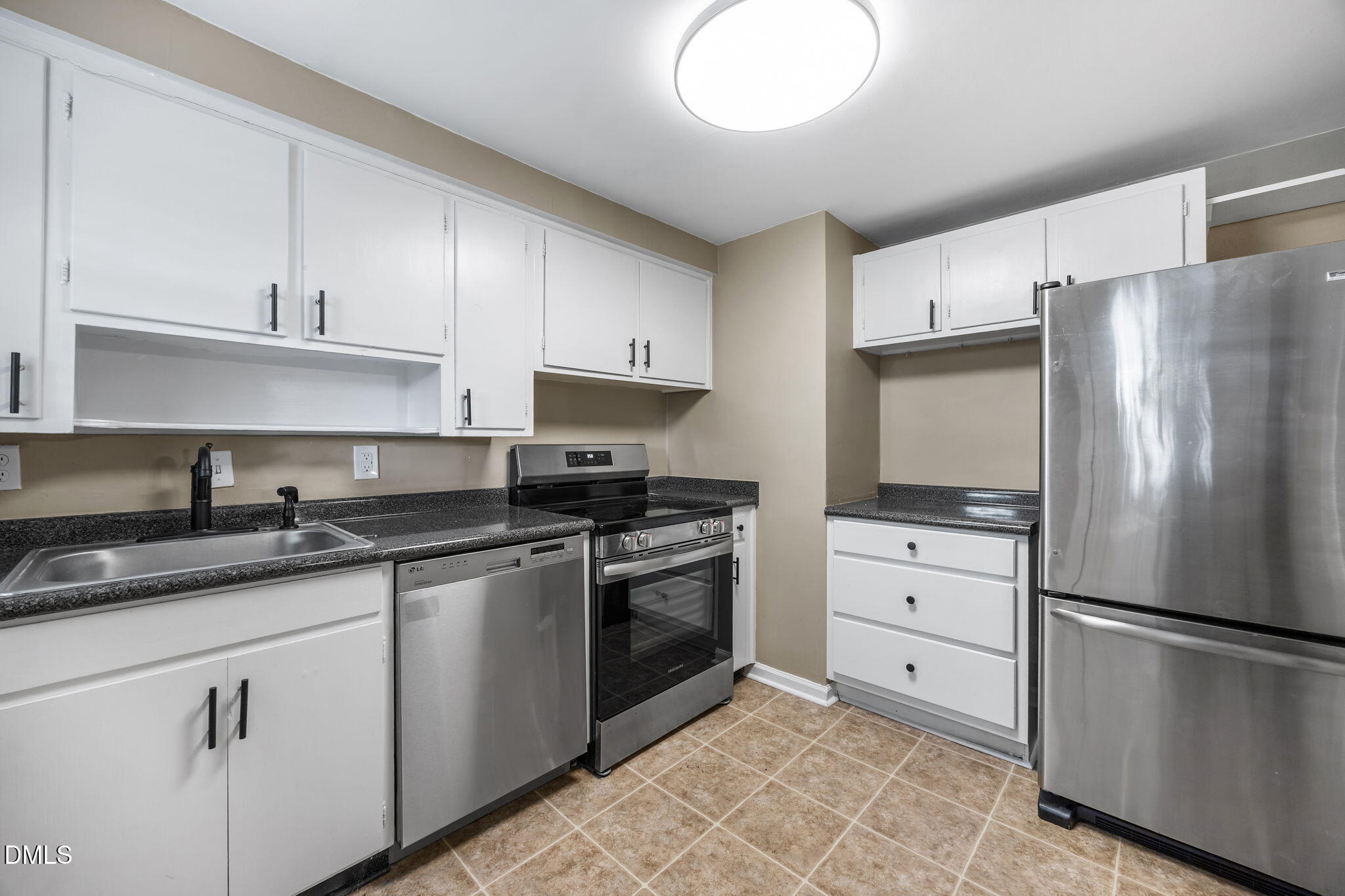 917 St Marys Street Raleigh, NC 27605 - Photo 15 of 33