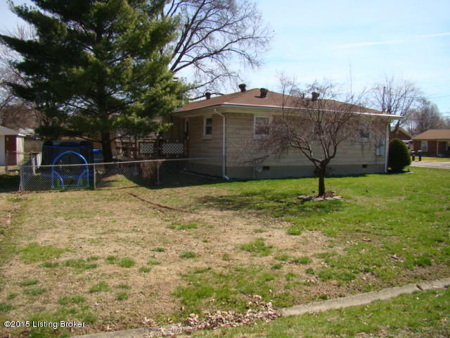 4411 Lambert Road Louisville, KY 40219 - Photo 3 of 54 DSC06227.JPG