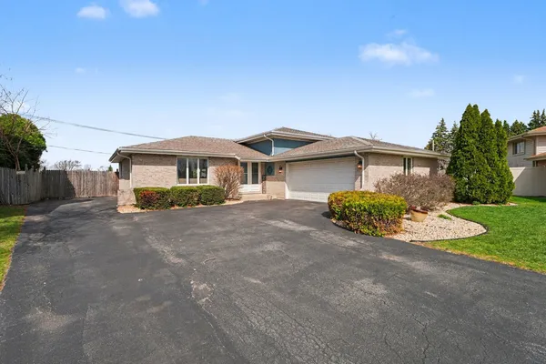 $314,900 | 3604 192nd Street, Lansing, IL 60438