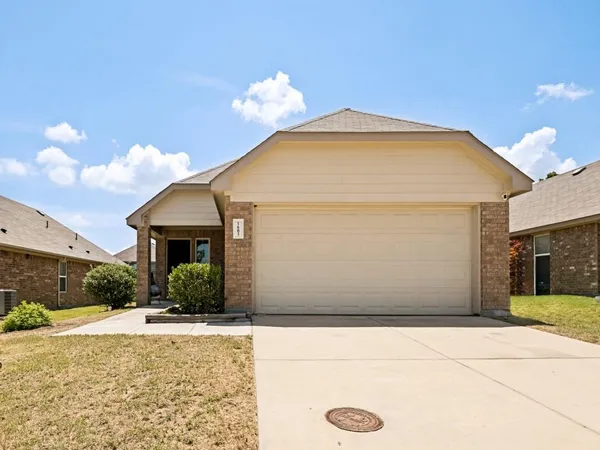 $255,000 | 1603 Blue Jay Drive, Ennis, TX 75119