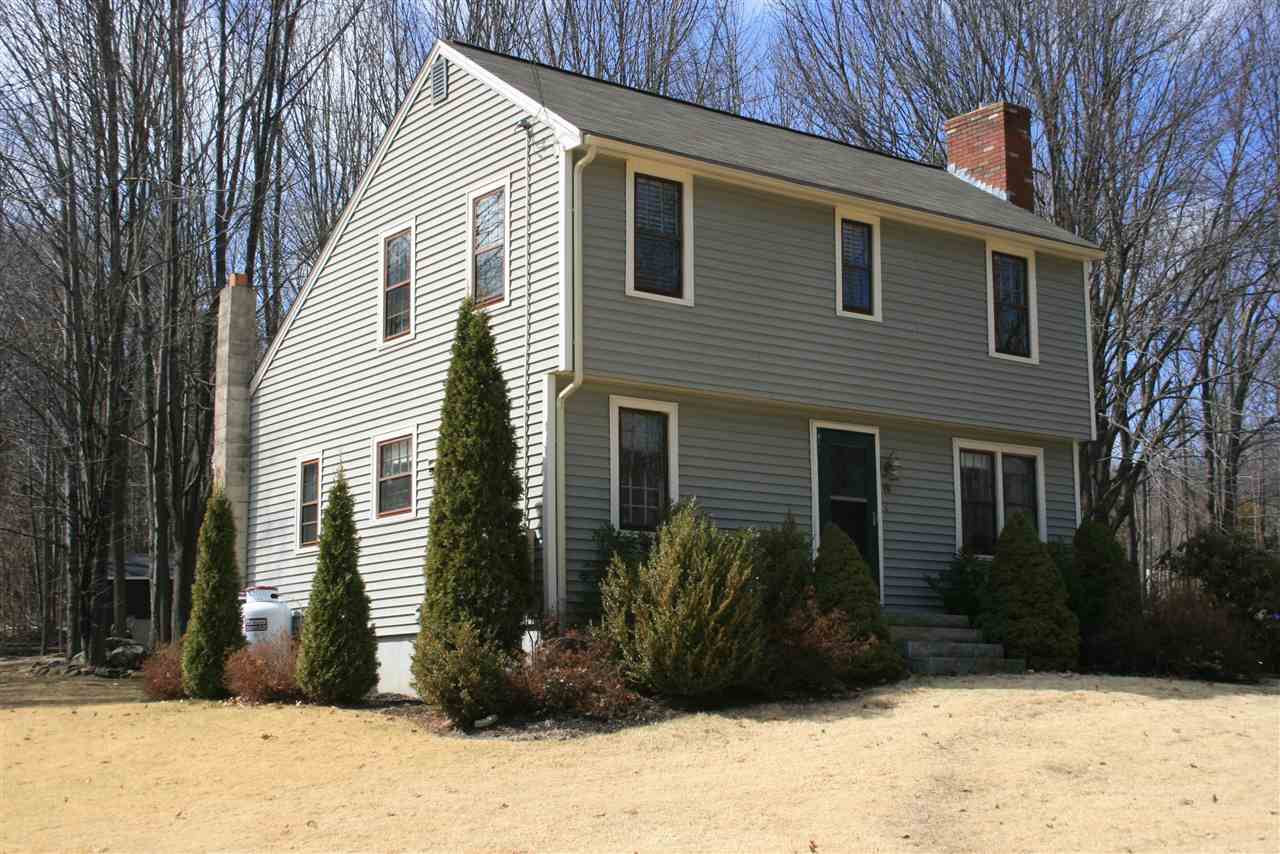 18 South Bow Road Hooksett, NH 03106 - Photo 2 of 38