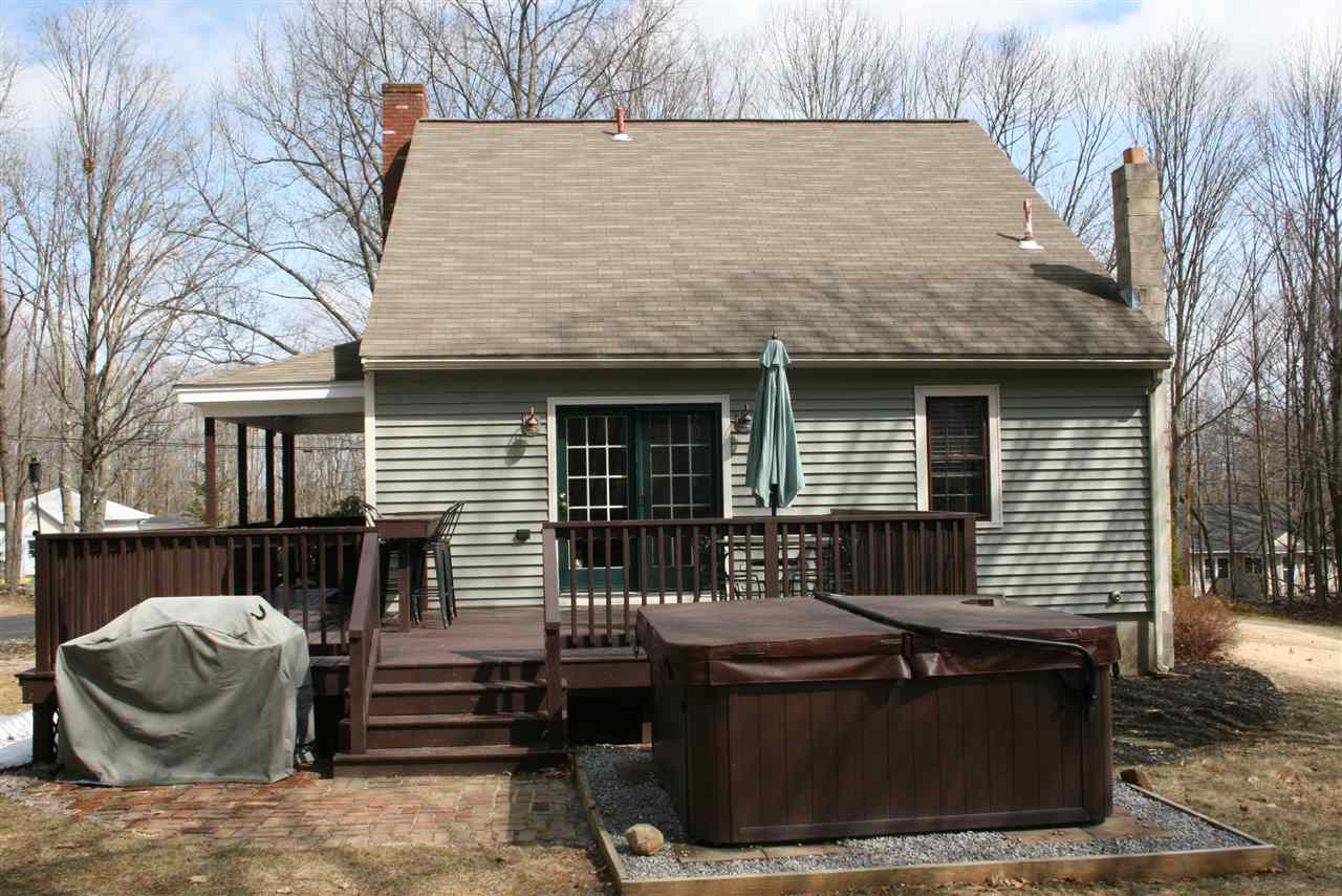 18 South Bow Road Hooksett, NH 03106 - Photo 32 of 38