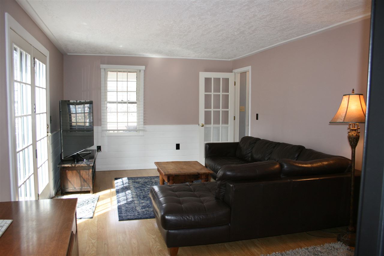 18 South Bow Road Hooksett, NH 03106 - Photo 5 of 38