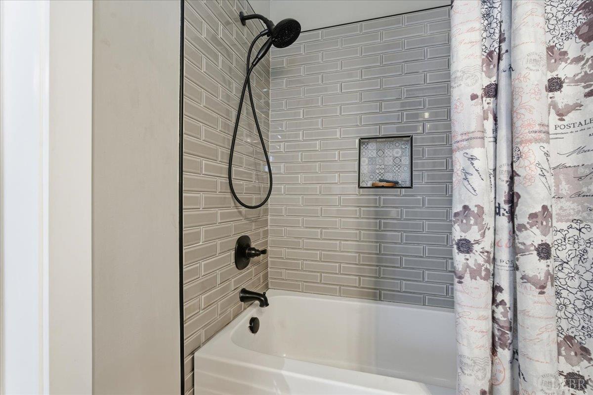 1618 Quaker Church Road Bedford, VA 24523 - Photo 26 of 50 a bathroom with a shower
