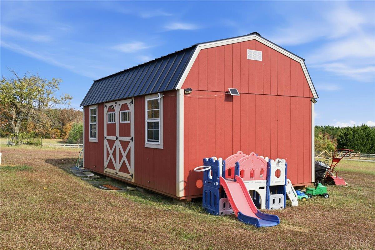 1618 Quaker Church Road Bedford, VA 24523 - Photo 42 of 50 a view of a backyard