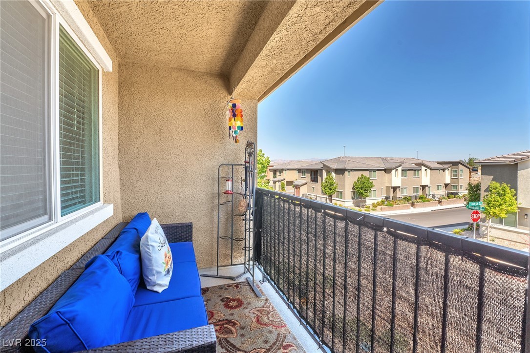12126 Azure Gate Road, Unit 1 Las Vegas, NV 89183 - Photo 19 of 36 Gallery Image 19