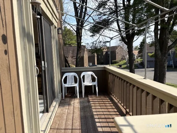 $485,000 | 99 Seminole Lane, Unit A, Stratford, CT 06614