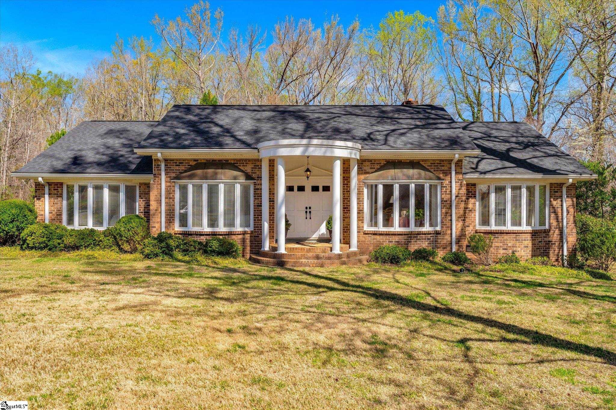 400 Longview Drive Laurens, SC 29360 - Photo 3 of 42