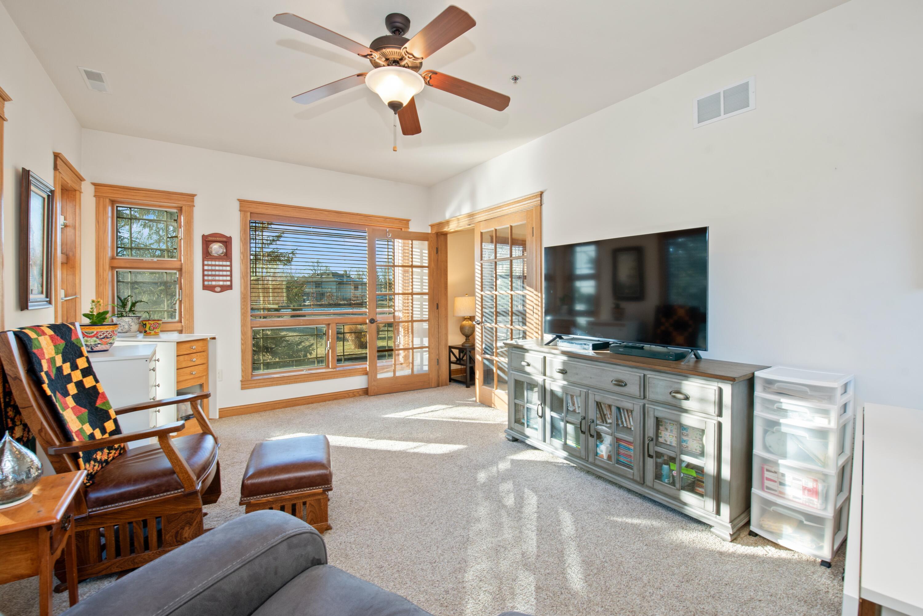 415 South Wells Street, Unit 101 Lake Geneva, WI 53147 - Photo 11 of 23 Sun Room